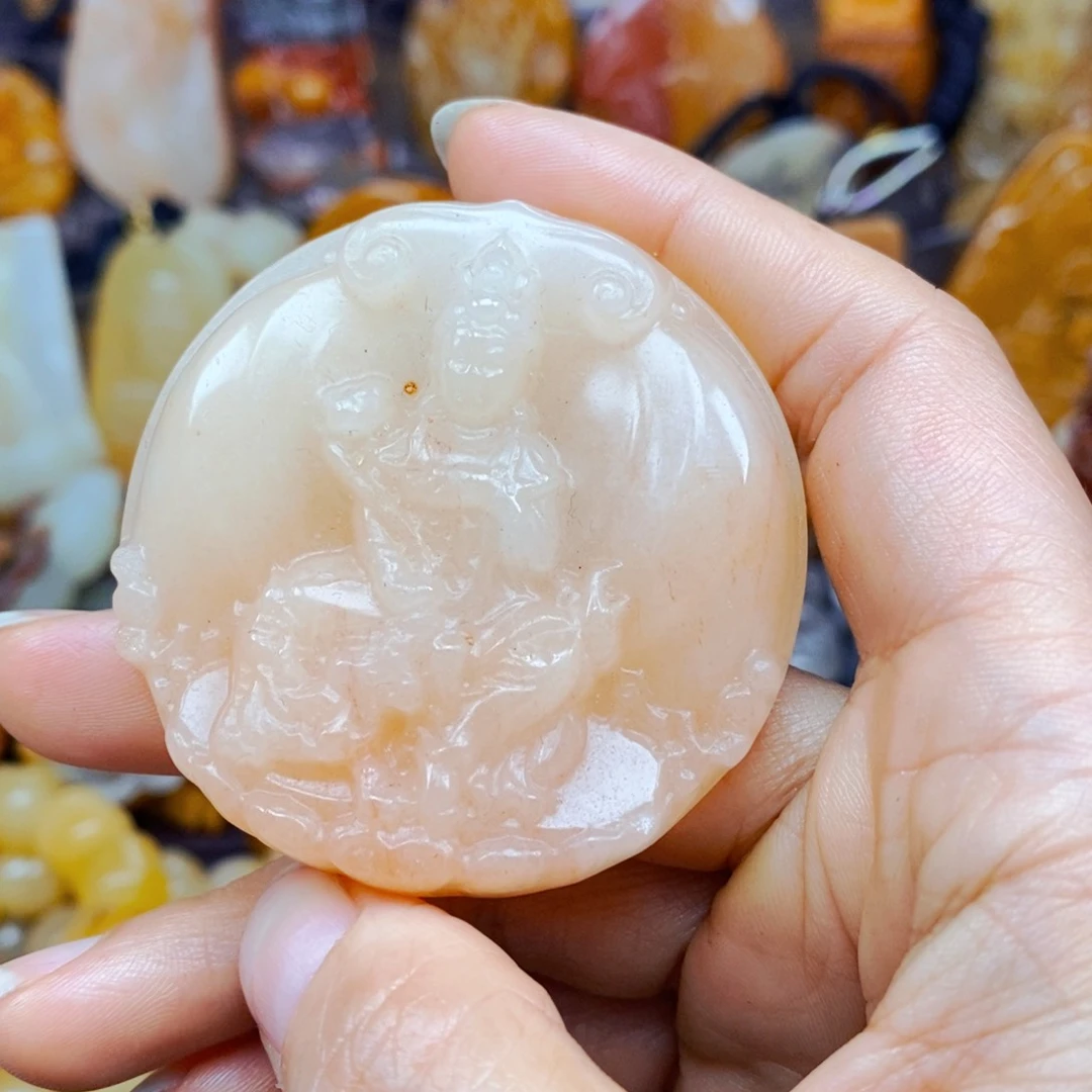 石英质玉（黄龙玉）未镶嵌颈饰