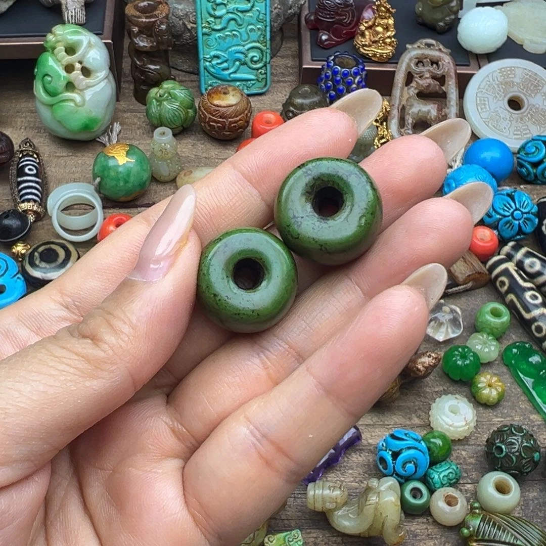 未镶嵌颈饰玛瑙/玉髓沿***白