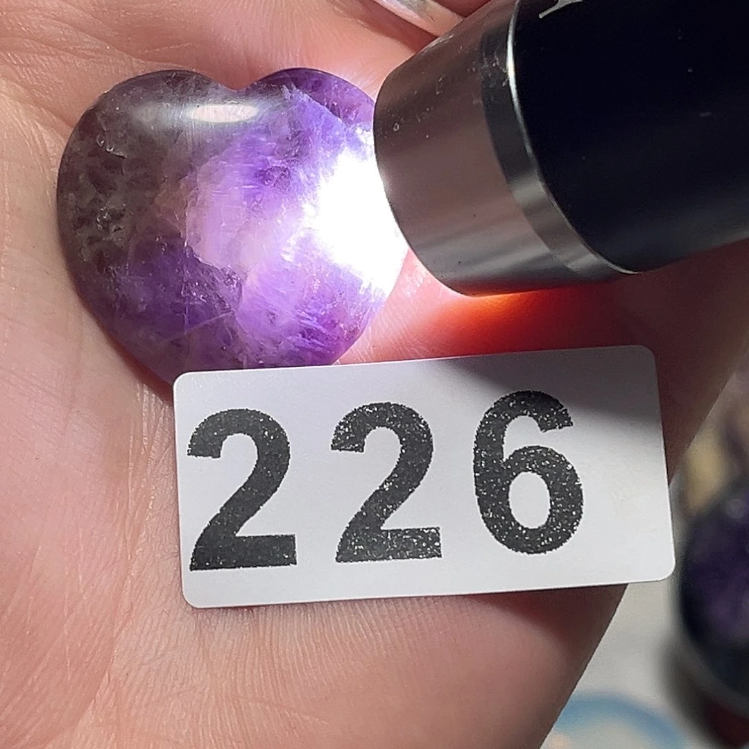 未镶嵌水晶大型摆件（非配饰）