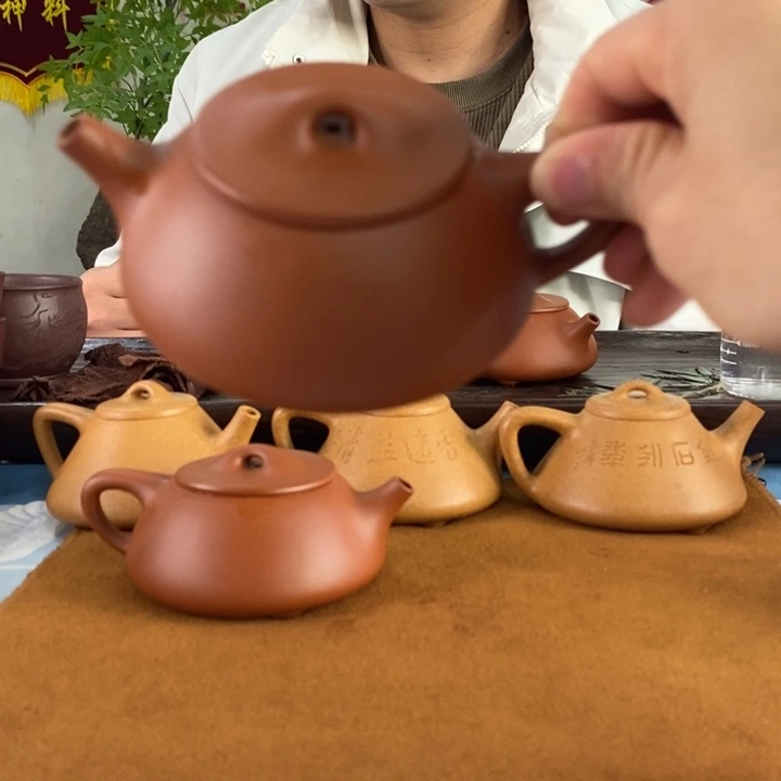 紫砂茶壶赵庄朱泥石瓢160左右的容量