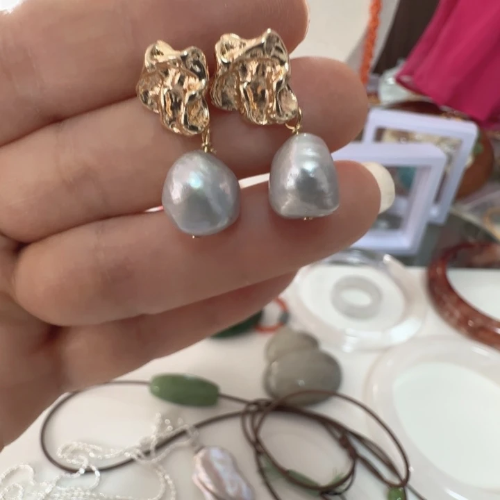 银S925镶嵌淡水珍珠耳饰11左右灰珠巴洛克银耳针有纹