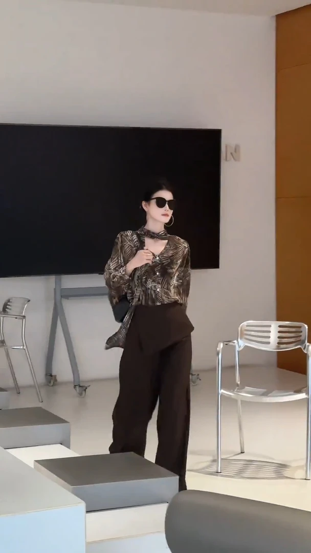 咖色扎染长袖防晒衬衫薄款轻奢高级感2025新款时尚飘带秋季上衣女