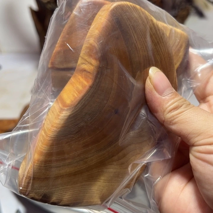 永***鑫木一物一拍风化摆件40元