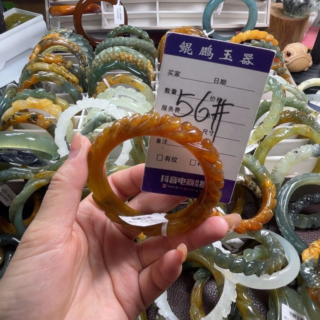 未镶嵌蛇纹石玉手镯