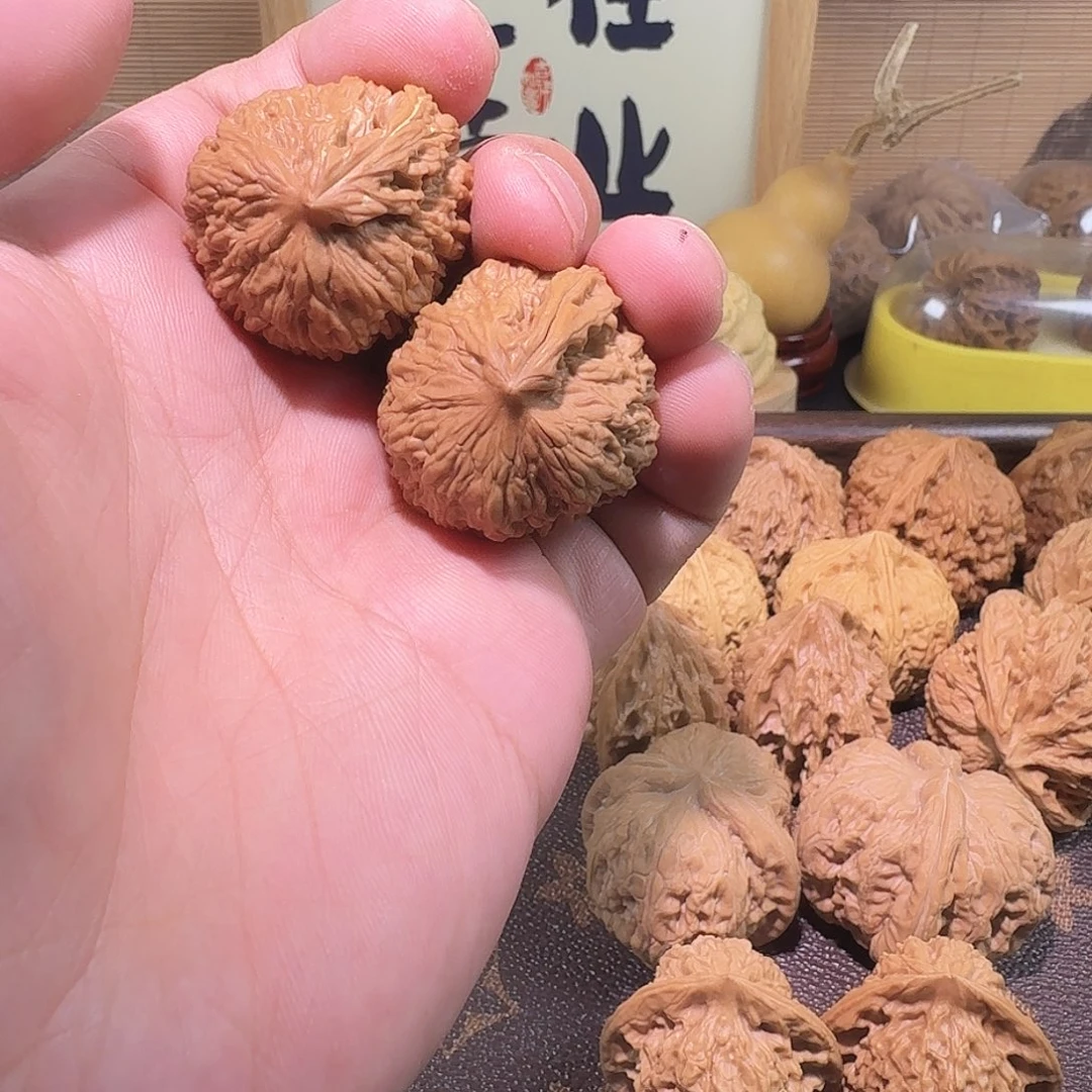桃核把件伦*全品一根筋南疆石