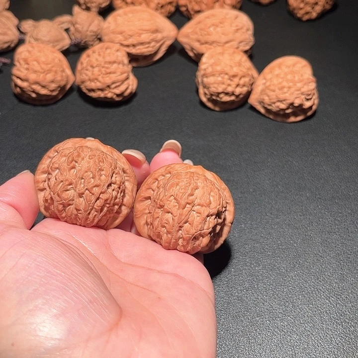 吊坠文玩核桃血麒麟