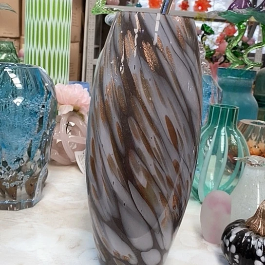 琉璃花瓶高30厘米口径6厘米