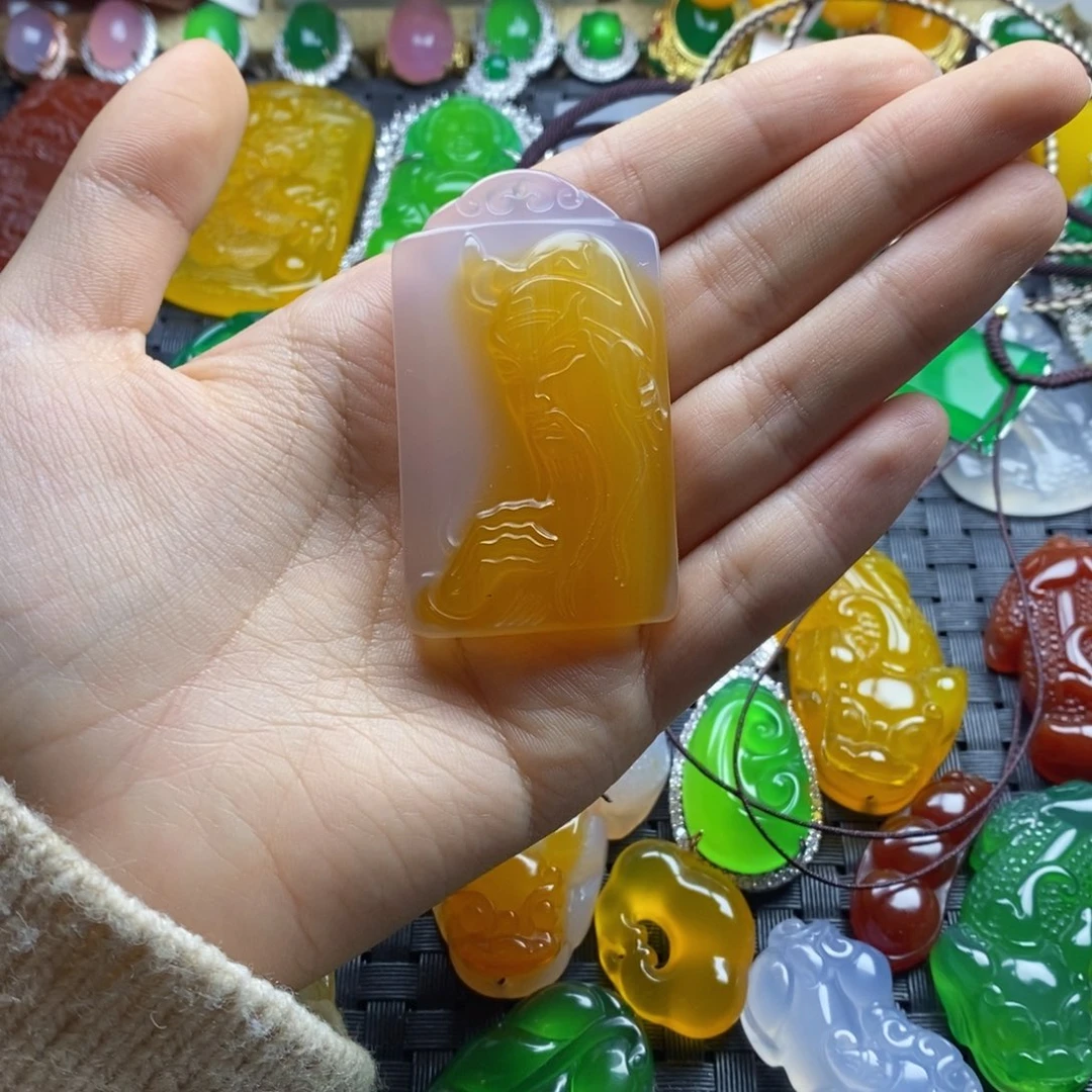 美***）玛瑙/玉髓未镶嵌颈饰