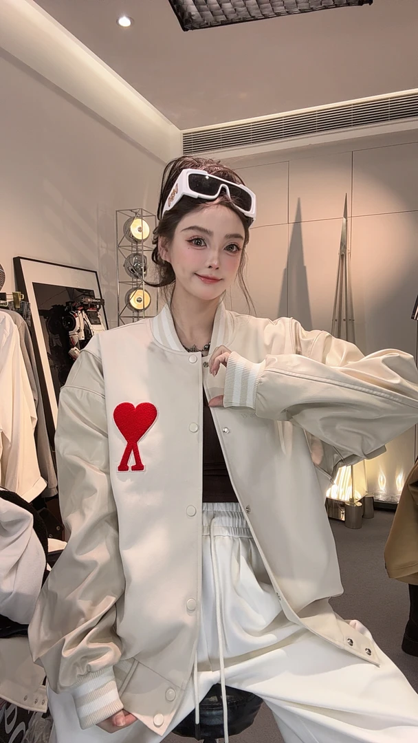 【钱老板】2025年新款爱心潮流时尚百搭夹克外套 （男女同款）