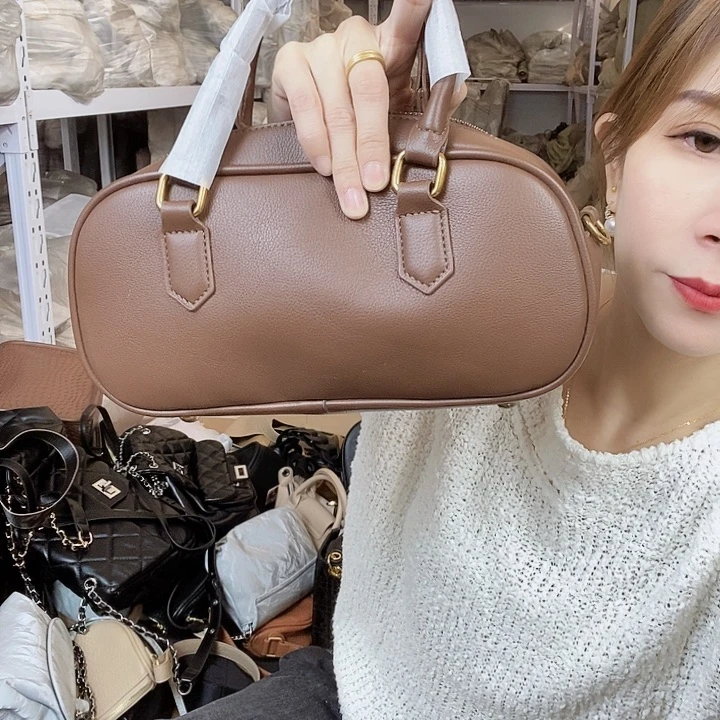 蚕丝小牛剖层皮革PU