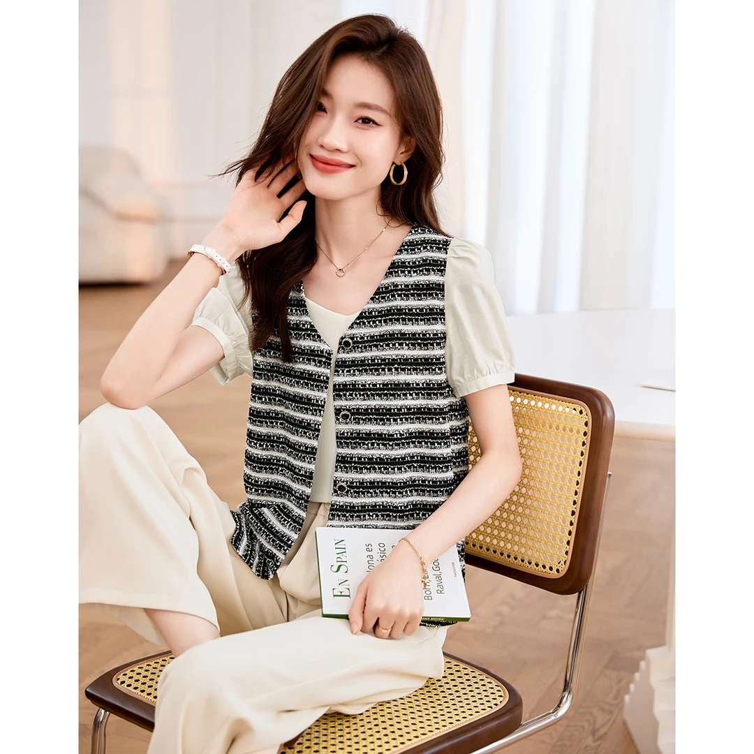 沫晗依美2025夏新款设计感轻薄百搭显瘦小香风拼接泡泡袖衬衫5302