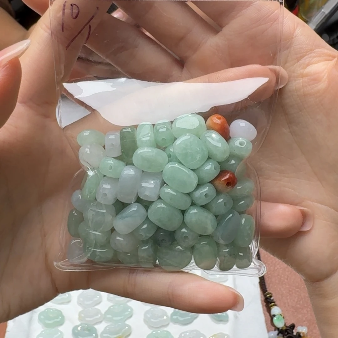 未镶嵌挂件翡翠福利1个，不包邮，拍一单邮费发货