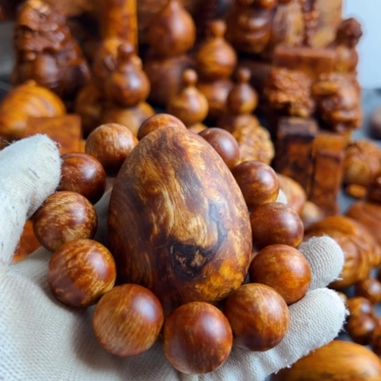 松木（琥珀木）其他小瑕疵