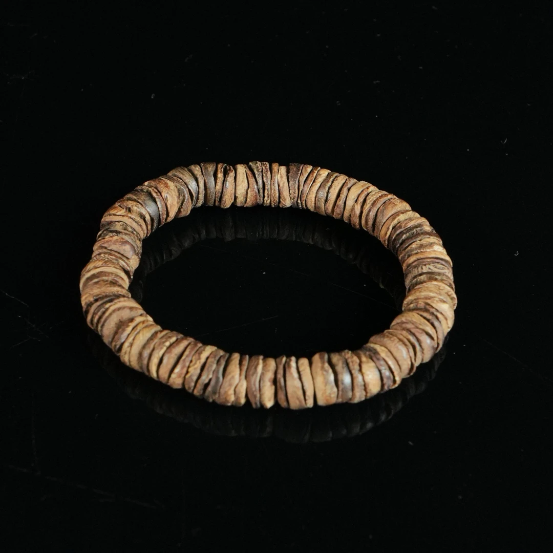 DY-A8386 文莱水沉高油随型沉香手串 5.76g