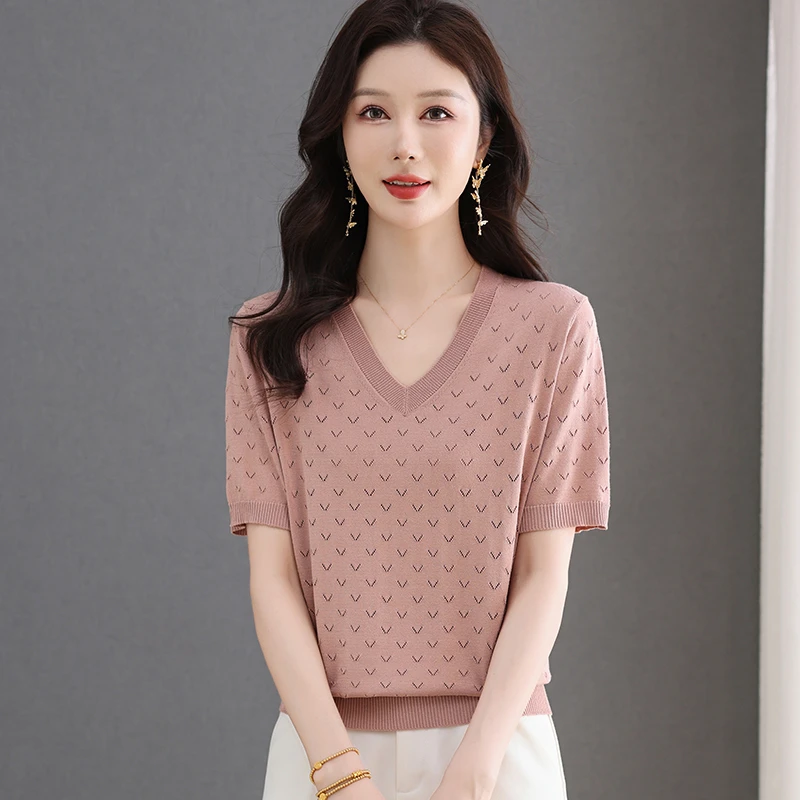 v领纯色镂空短袖夏季新款气质百搭宽松显瘦短款妈妈冰丝针织上衣
