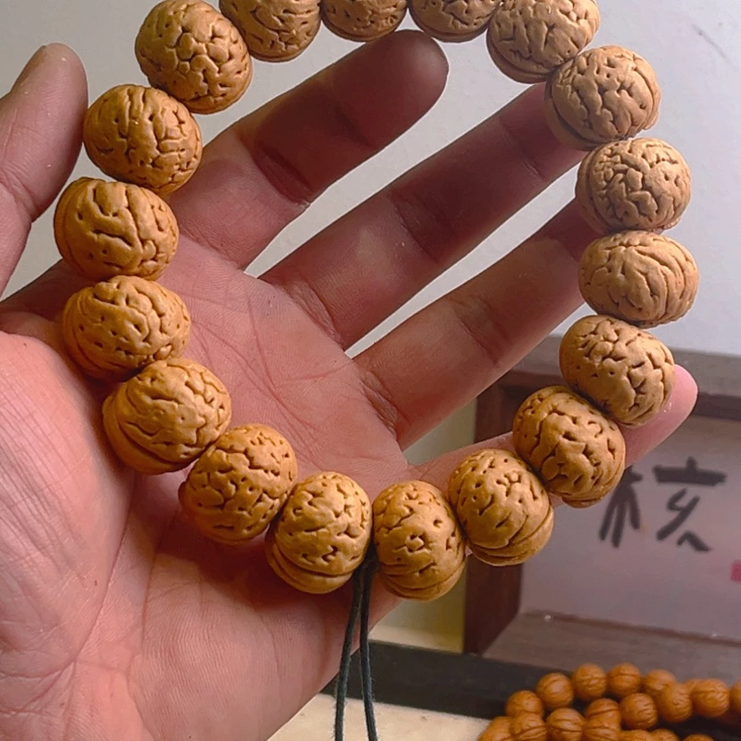 吊坠桃核桃核树王纽扣20