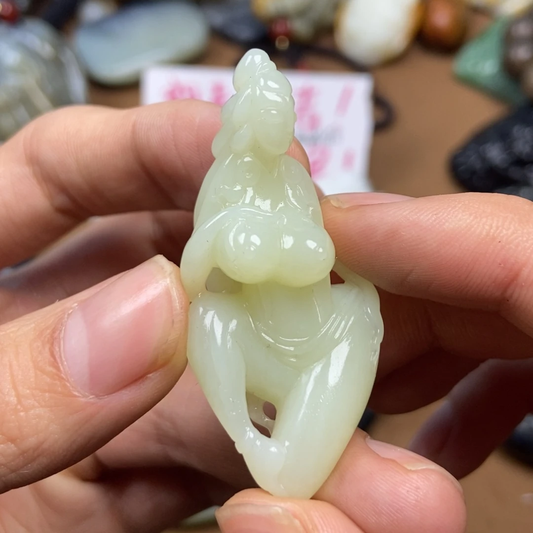 和田玉颈饰未镶嵌