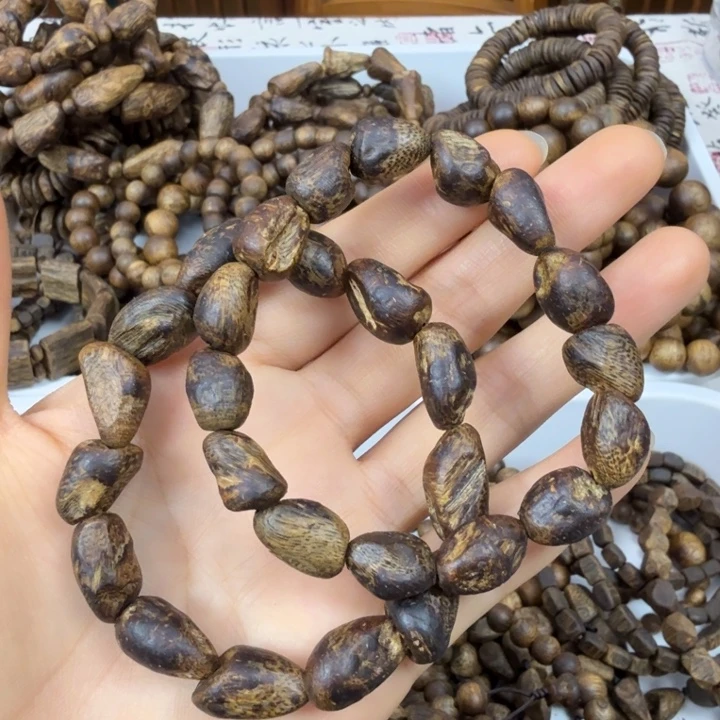 沉香手串沉香绿奇楠树丁留疤高油多样性发其一10