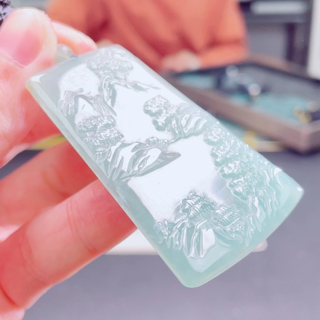 翡翠颈饰未镶嵌99999999999