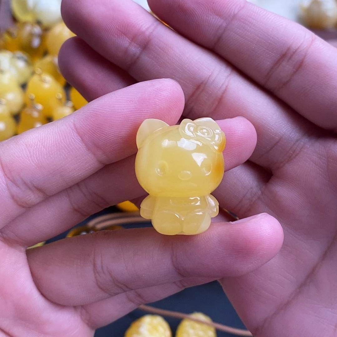 琥珀未镶嵌珠宝奇石
