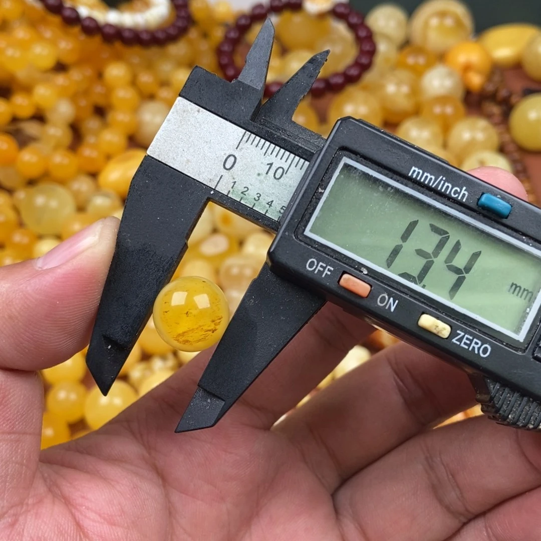 未镶嵌蜜蜡裸石蜜蜡235