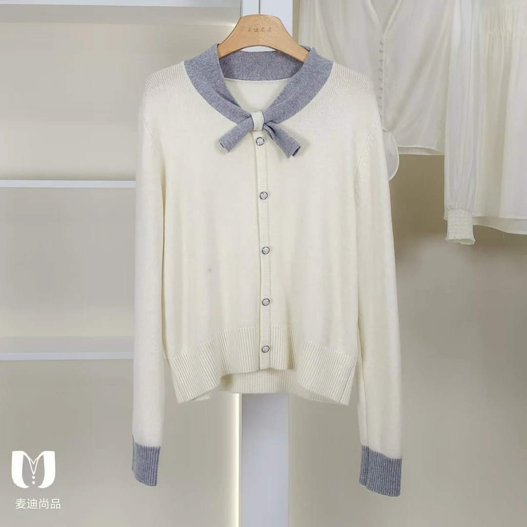 【麦迪尚品03】5060254 秋季时尚蝴蝶结甜美针织衫品牌撤柜女装