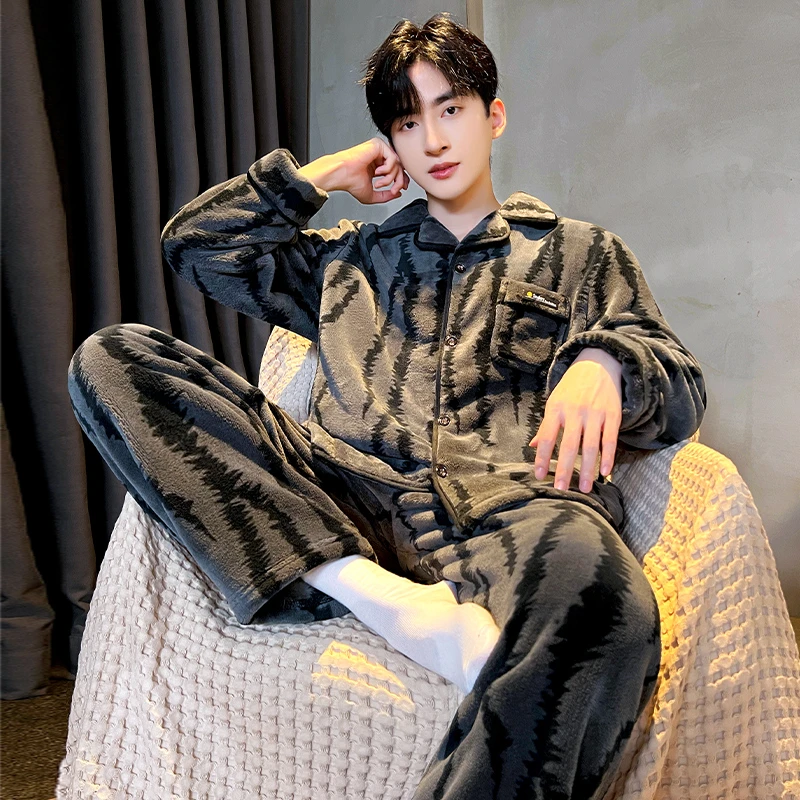 新款秋冬季男士时尚长袖慕斯绒可外穿睡衣舒适加厚保暖套装家居服