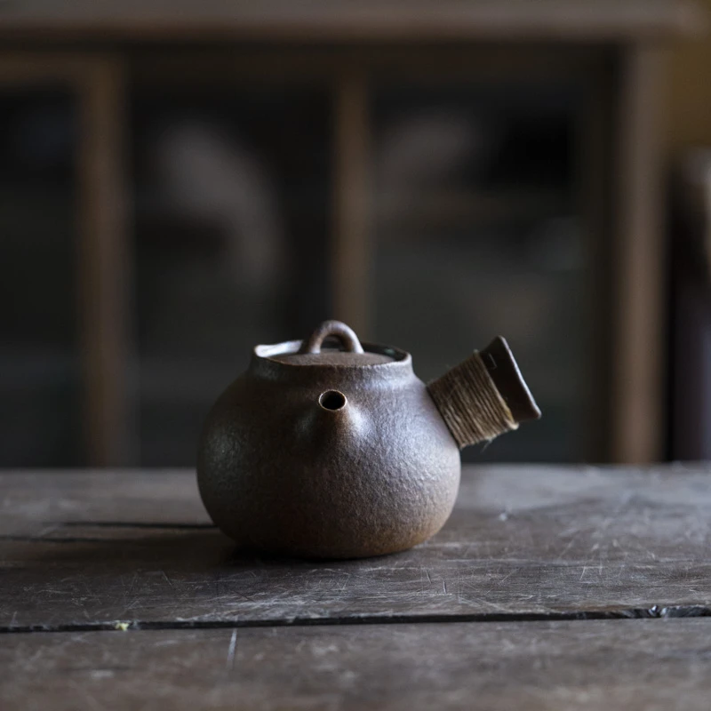 【遇见】灰念酱釉拇指壶（Q0488）