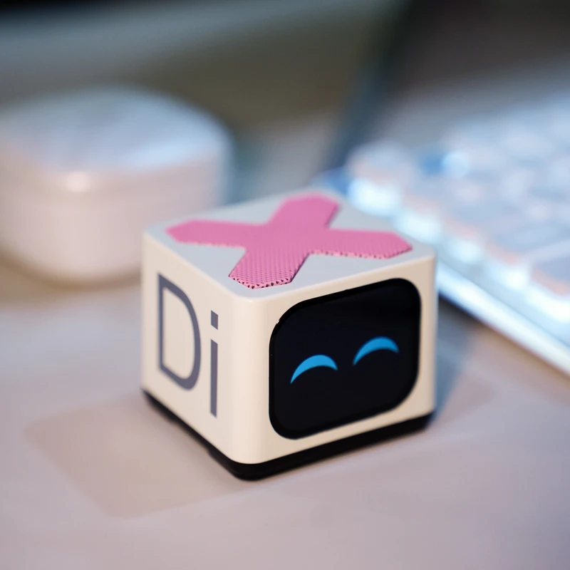 DI/族蓝牙音响带屏幕多功能便携 大音量低音炮圣诞节礼物学生必入