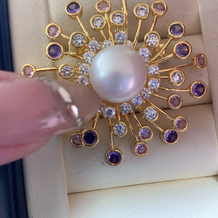 未镶嵌胸饰海水珍珠