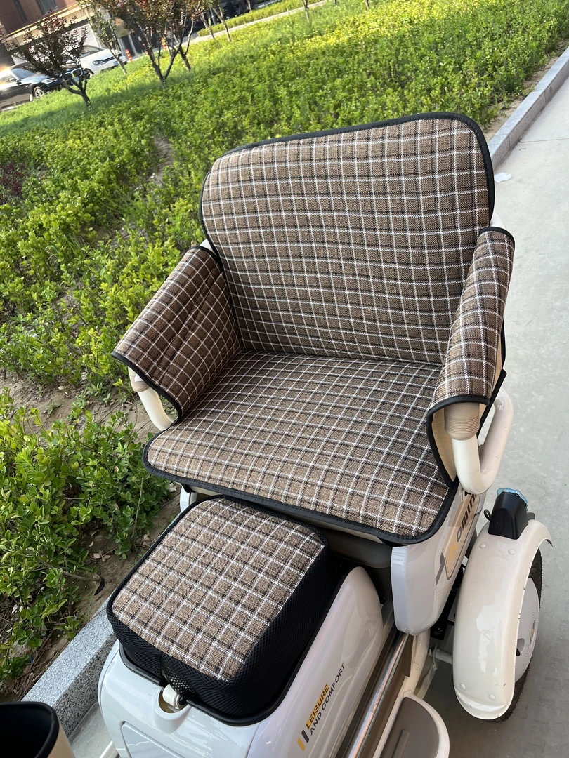 滑动推拉座椅坐垫四季通用休闲电动三轮车全包防漏防掉坐垫套