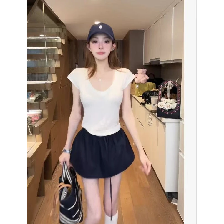 溪溪靓衫收腰V领T恤＋芭蕾风学院风蓬蓬裙假两件松紧腰半身裙裤套