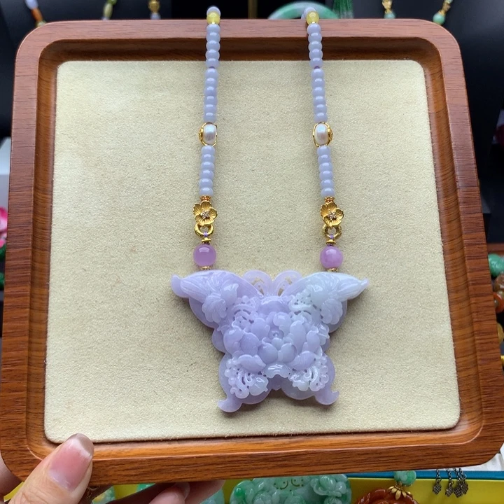 颈饰未镶嵌翡翠翡翠蝴蝶