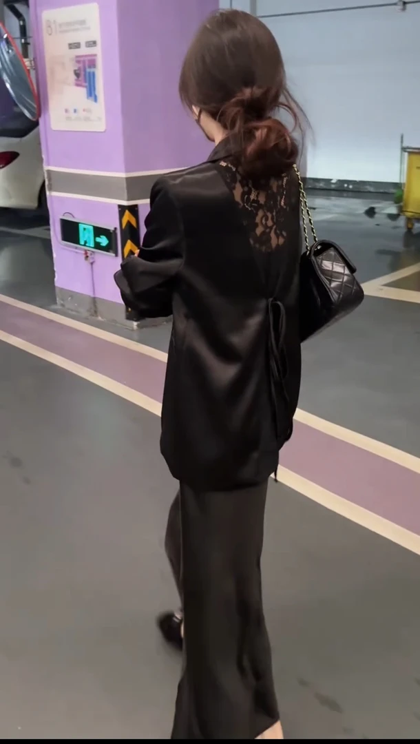 高级感蕾丝拼接西装外套女2025春季新款今年流行爆款高端休闲西服