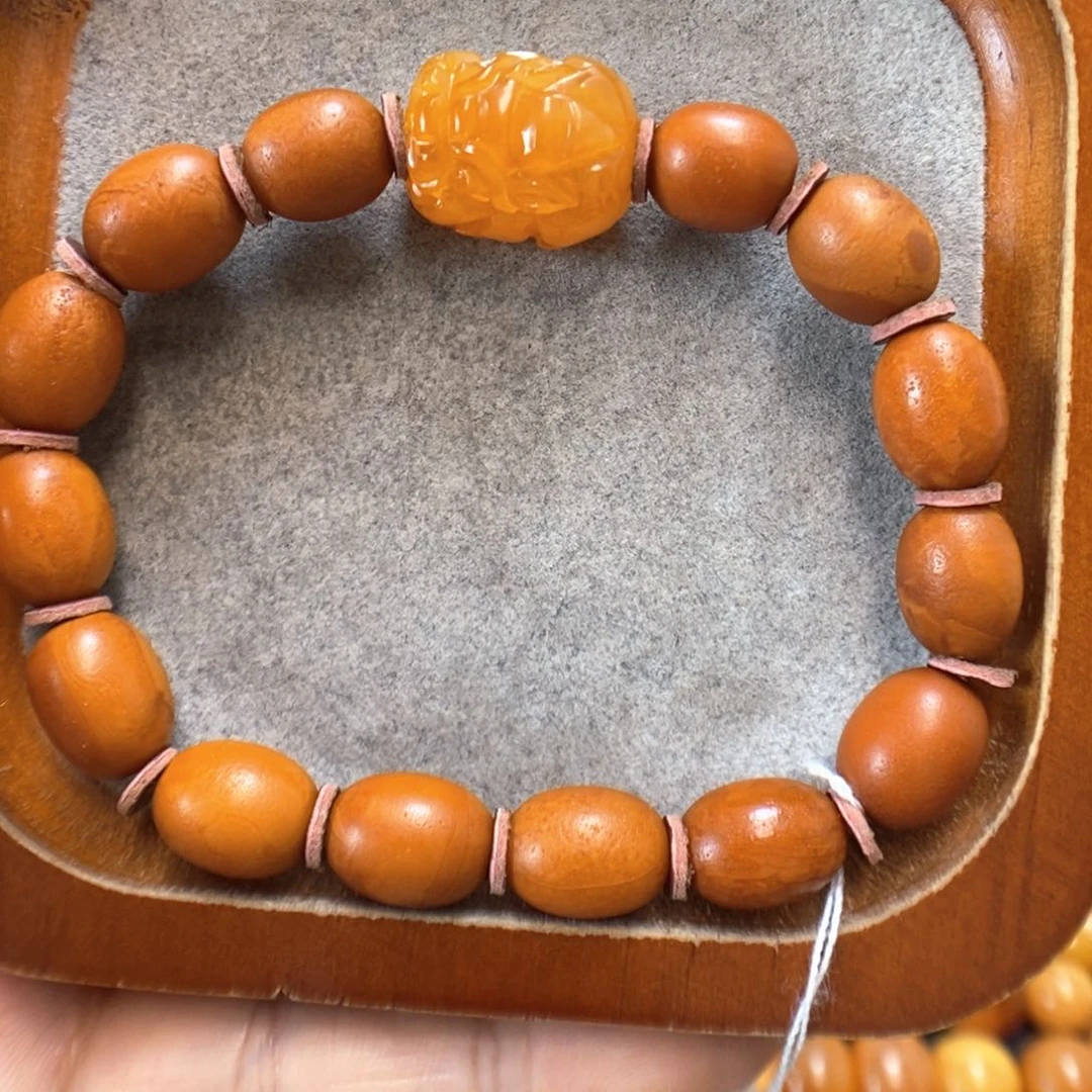 未镶嵌蜜蜡手链蜜蜡