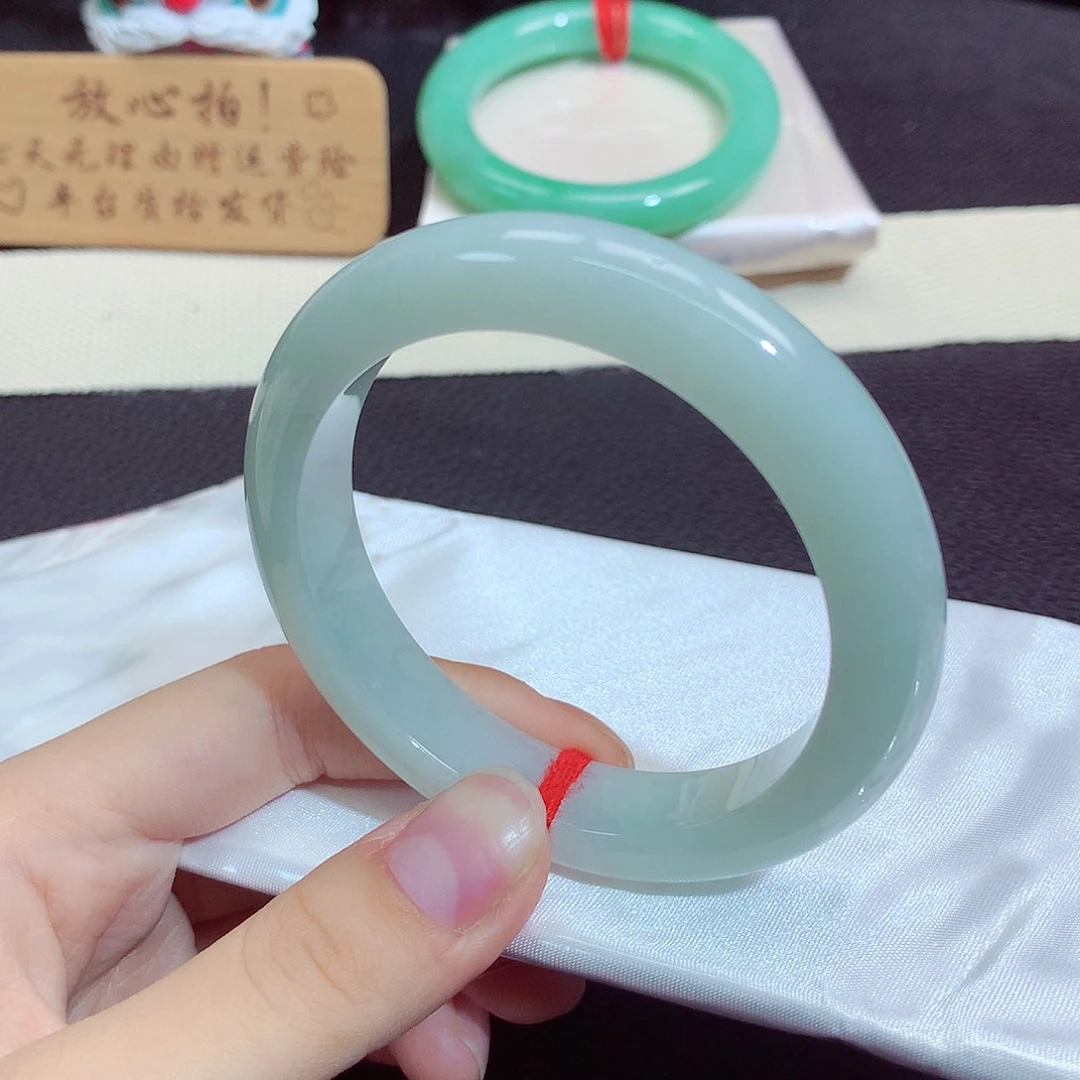 翡翠未镶嵌手镯1258