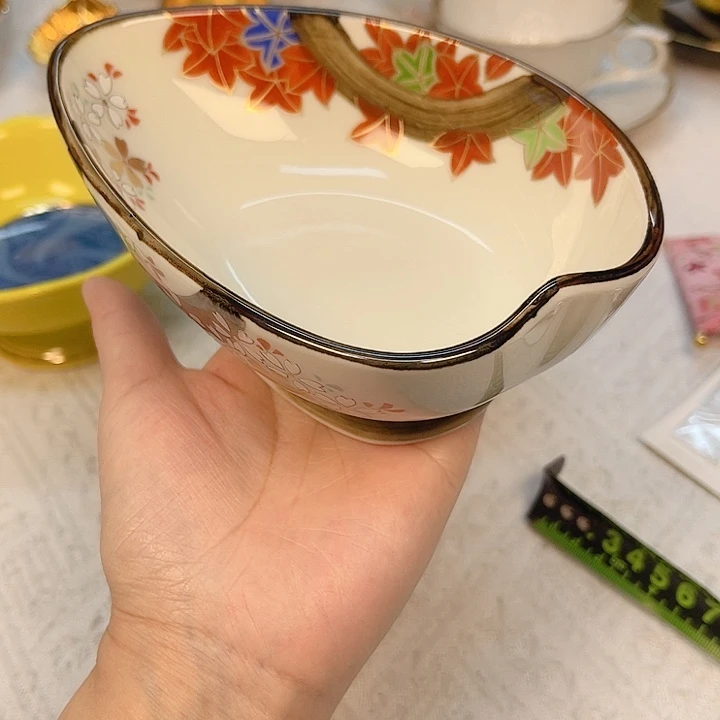 瓷片The first thing