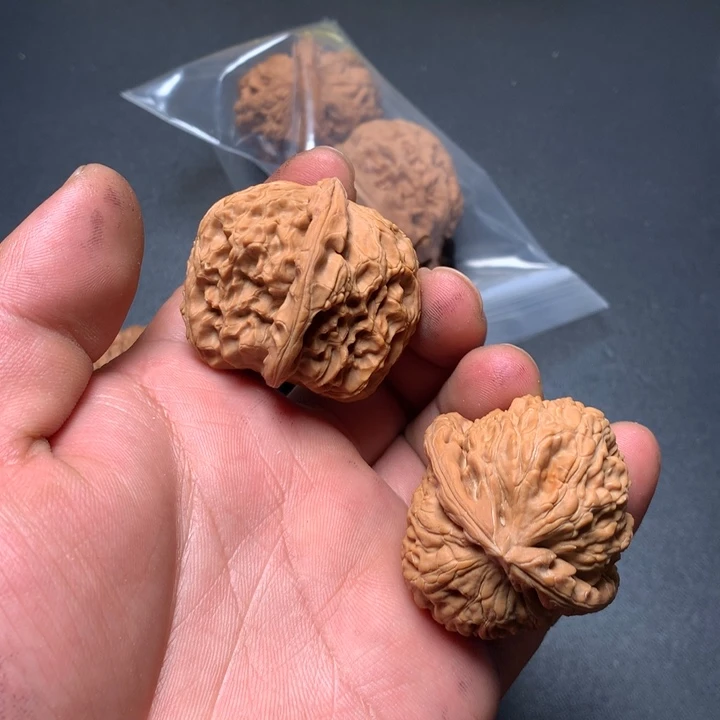 文玩核桃把件39白狮子15