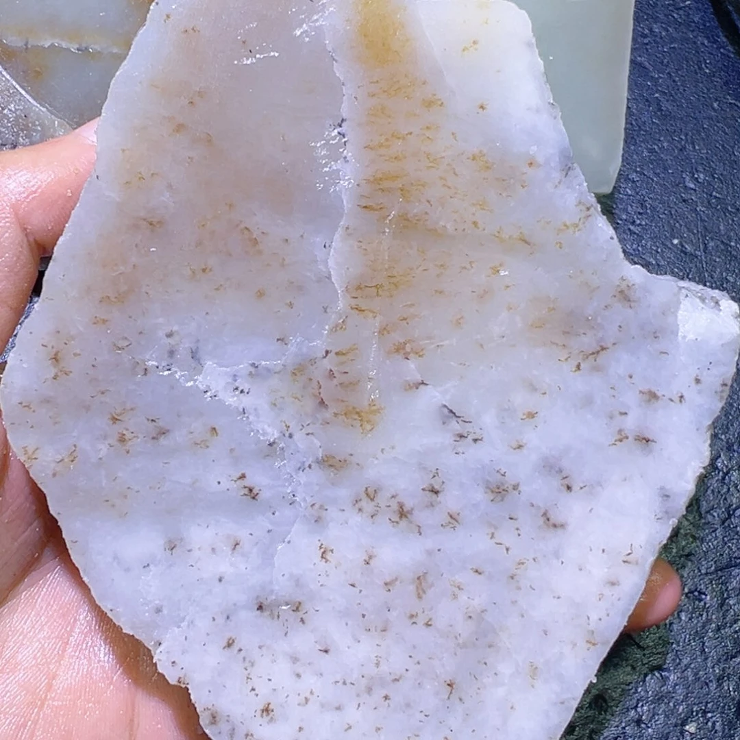 和田玉未镶嵌珠宝半成品