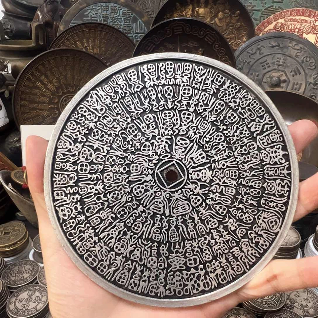 金属复古风格摆件