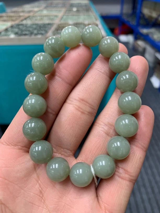 纯天然新疆和田玉卡12 A312