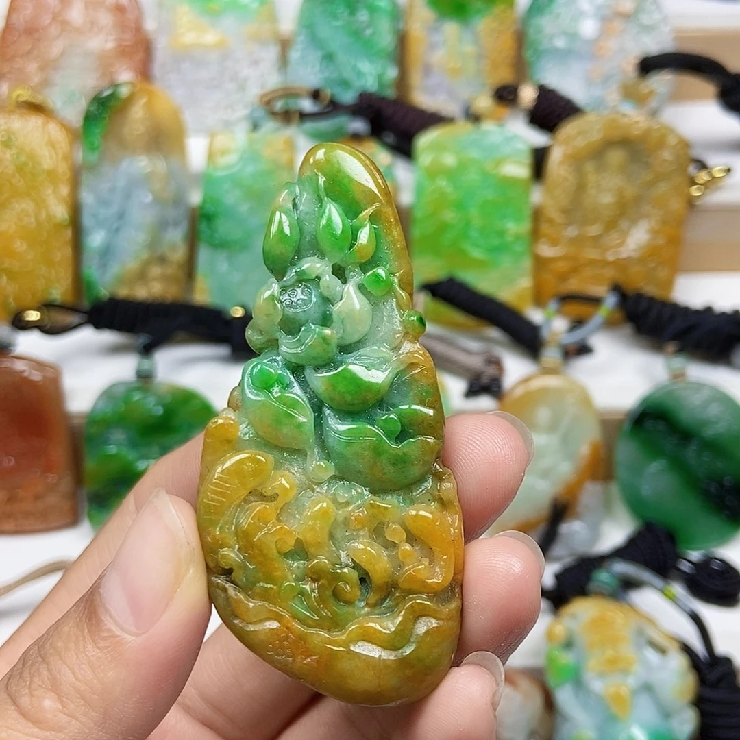 翡翠未镶嵌颈饰天然翡翠Ａ货