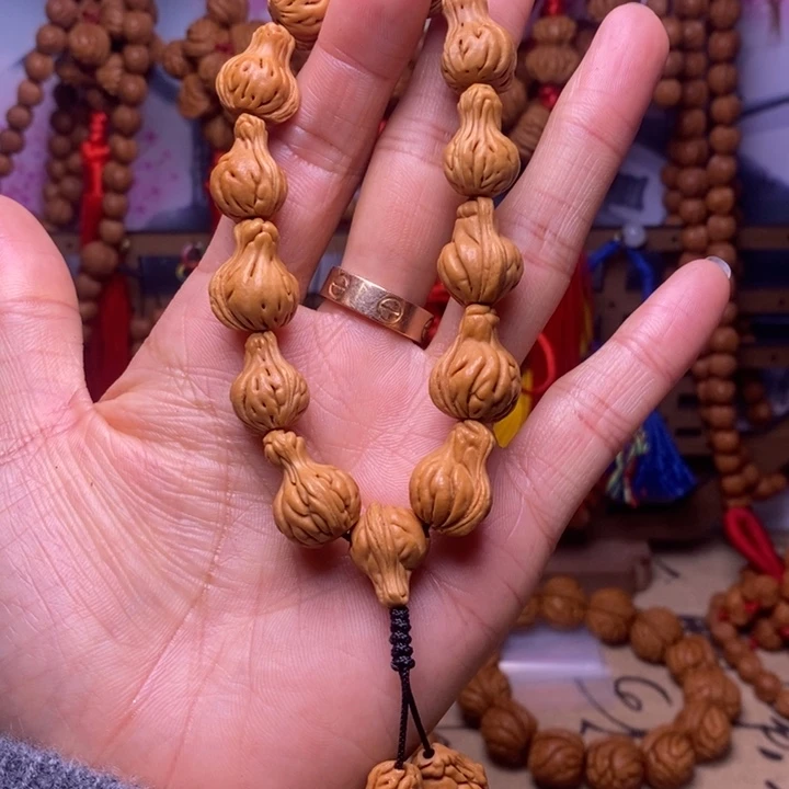 桃核吊坠龙纹桃枭