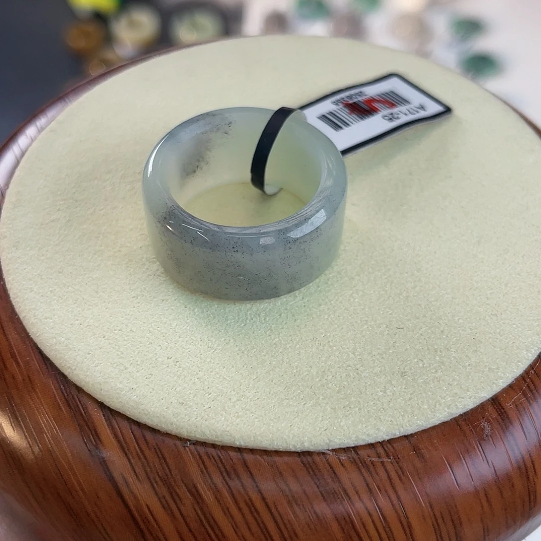 和田玉未镶嵌戒指l29。聚墨圆切。18.6。不退换