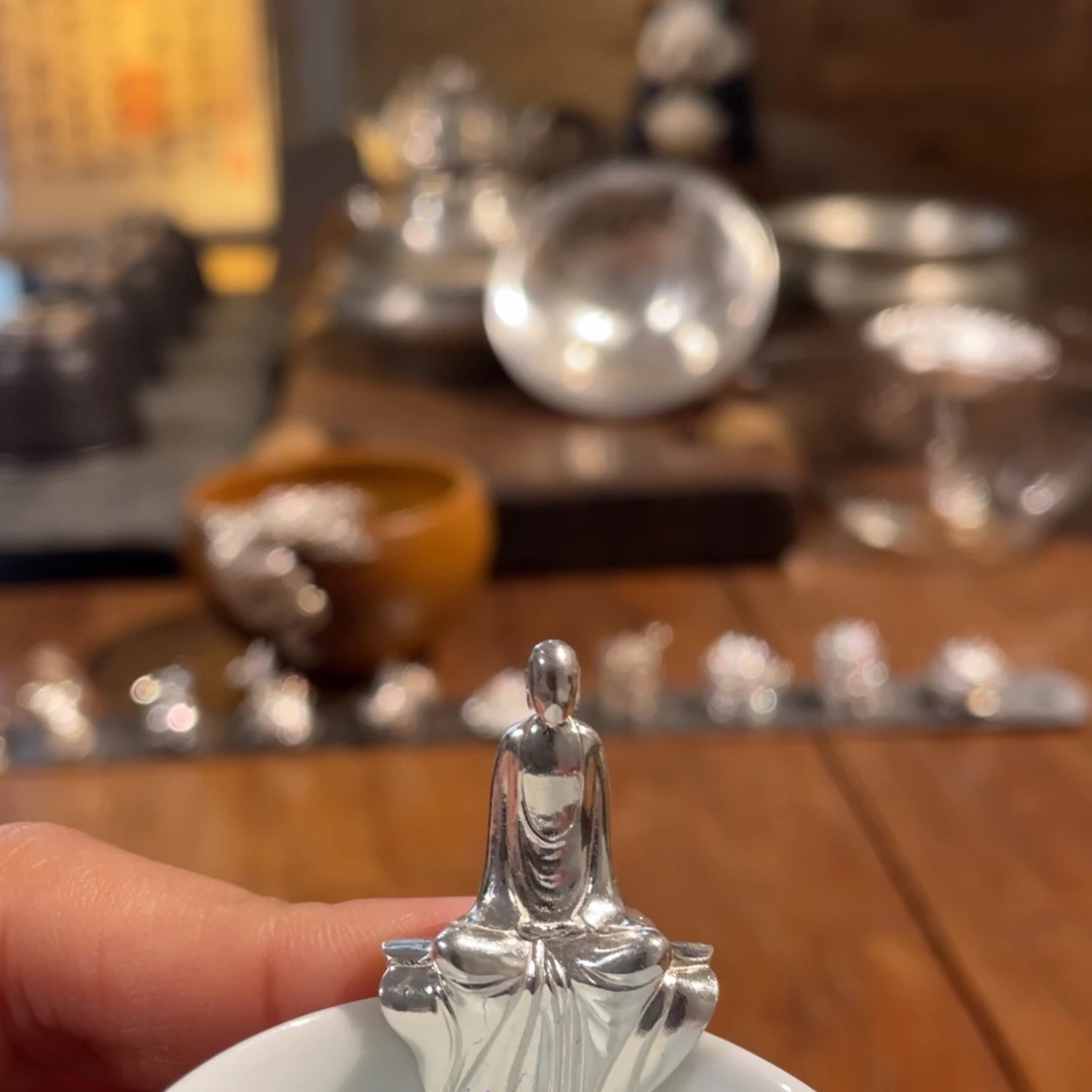 黑****飞顺丰快递包邮茶空间