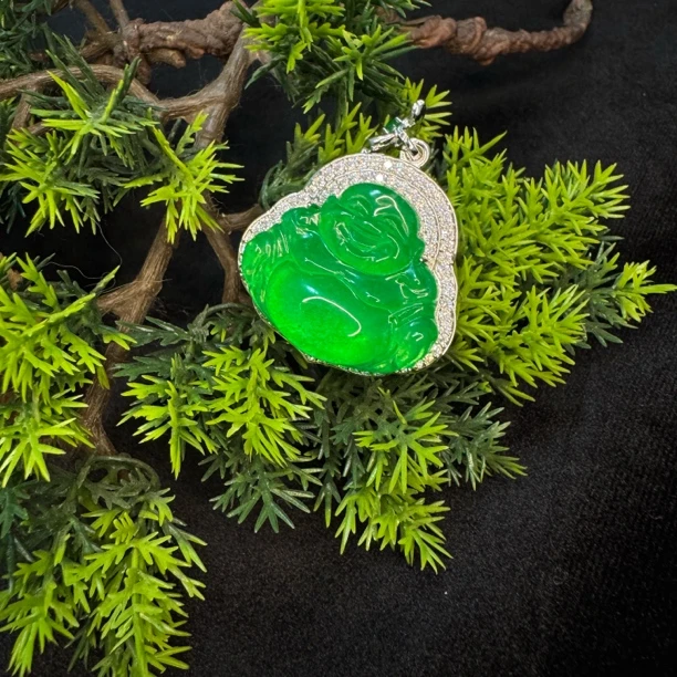 A016高冰满绿原创翡翠简约大气吊坠