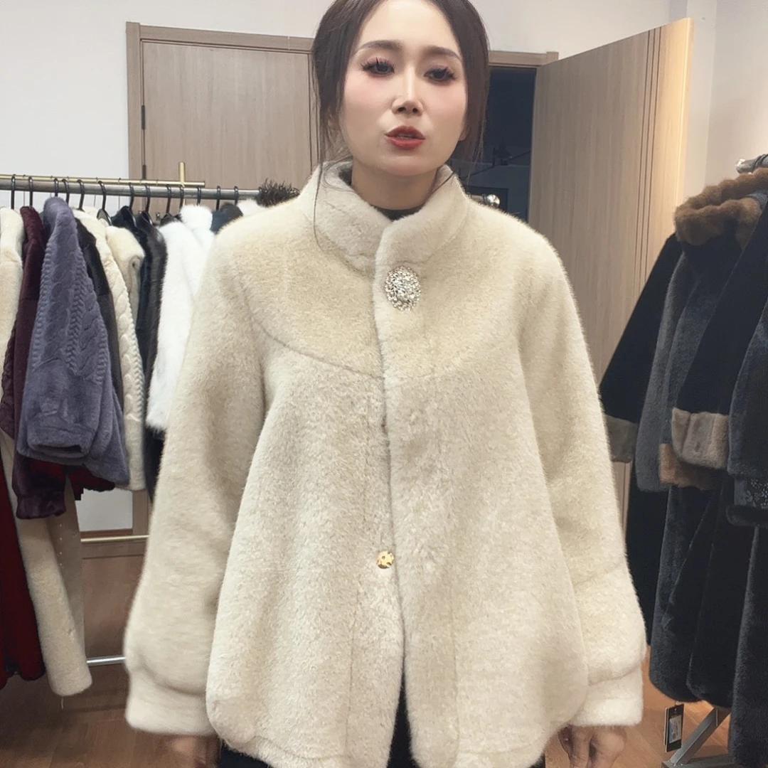 06号皮毛一体外套