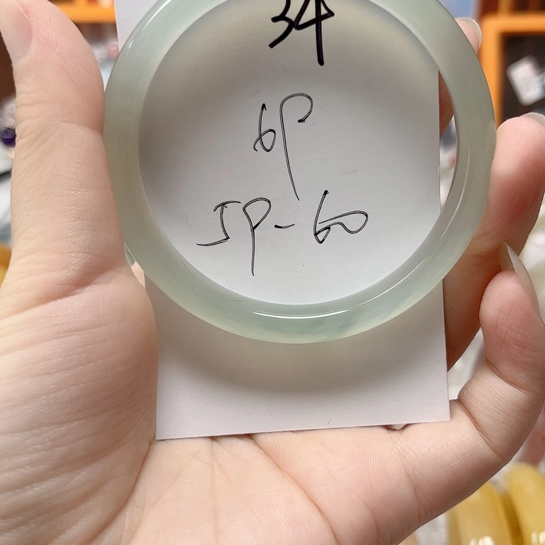 未镶嵌手镯石英质玉