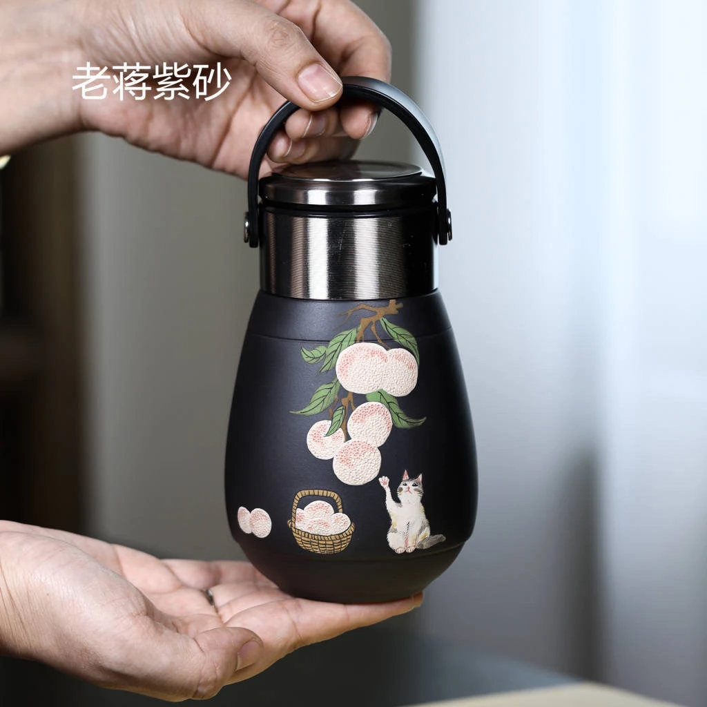 宜兴紫砂 手提盖荔枝猫双层便携杯