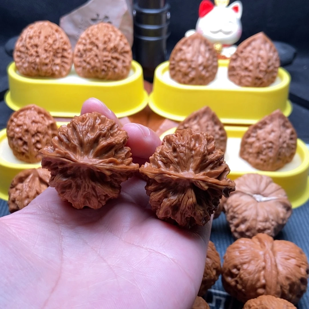 文玩核桃吊坠苹果